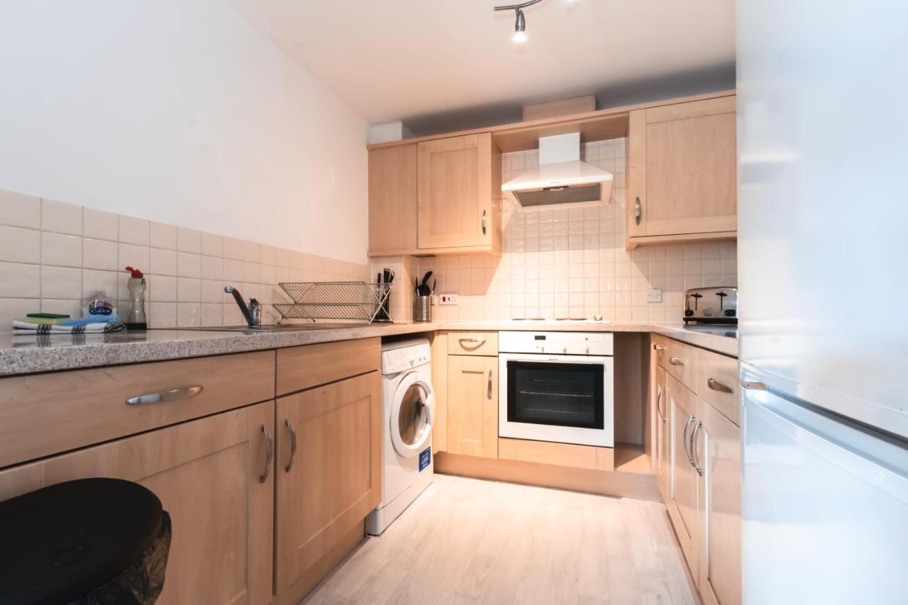 Best Price! 2 Bed City Centre - 4 Single Beds Or 2 Super King, Smart Tvs, Sofa Bed & Free Secure Parking Southampton Luaran gambar