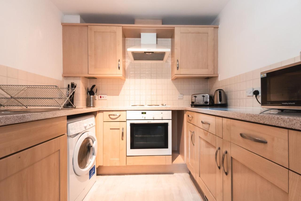 Best Price! 2 Bed City Centre - 4 Single Beds Or 2 Super King, Smart Tvs, Sofa Bed & Free Secure Parking Southampton Luaran gambar