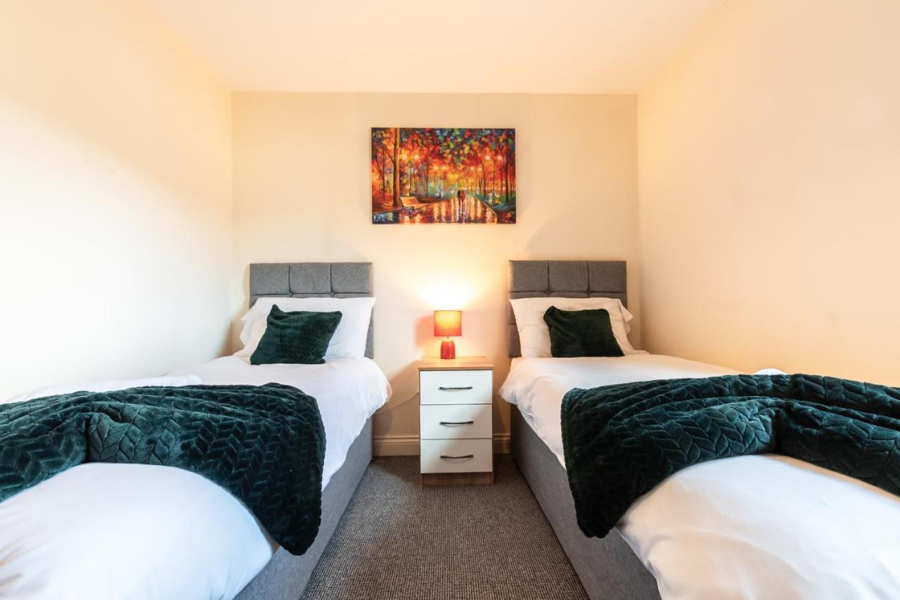 Best Price! 2 Bed City Centre - 4 Single Beds Or 2 Super King, Smart Tvs, Sofa Bed & Free Secure Parking Southampton Luaran gambar